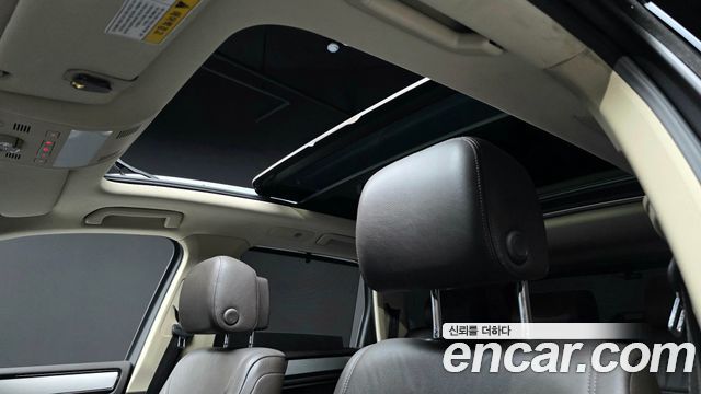 Volkswagen Touareg 2014 — photo 20