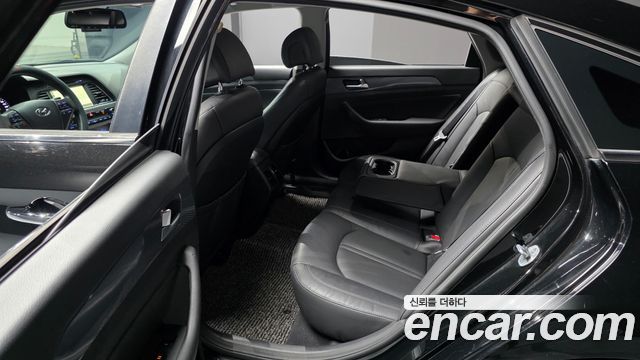 Hyundai Sonata 2017 — photo 11
