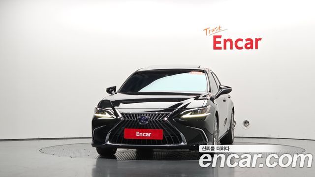 Lexus ES 2022 — photo 3
