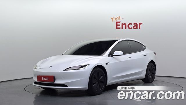 Tesla Model 3 2026 — photo 1