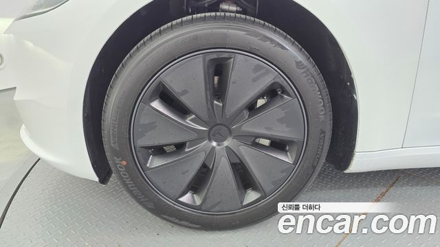 Tesla Model 3 2026 — photo 5