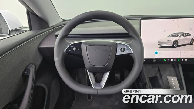 Tesla Model 3 2026 — photo 14