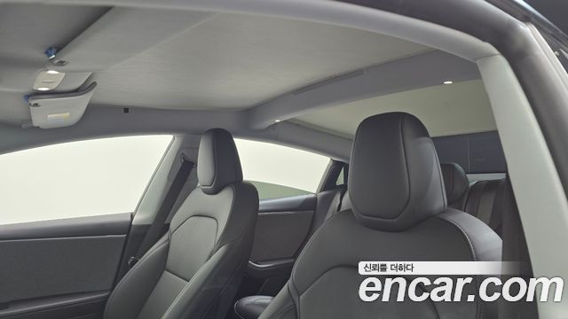 Tesla Model 3 2026 — photo 16