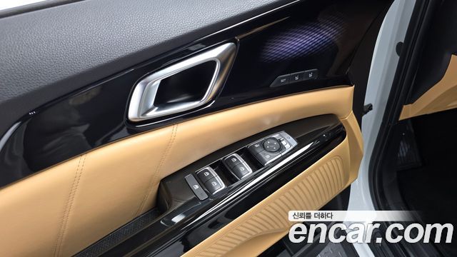 Kia Canival 2023 — photo 14