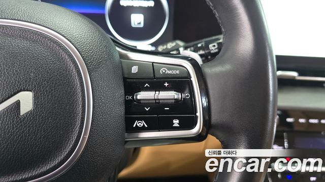 Kia Canival 2023 — photo 15