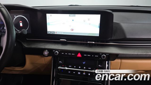 Kia Canival 2023 — photo 18