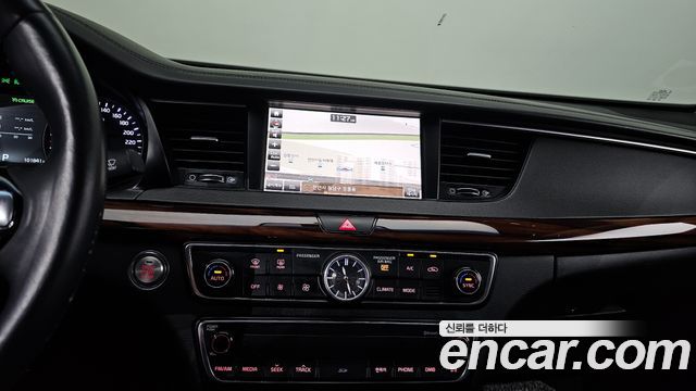 Kia K7 2017 — photo 21