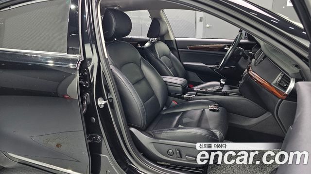 Kia K7 2017 — photo 16