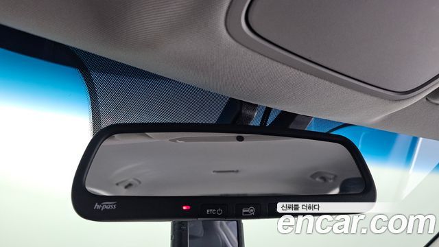 Kia K7 2017 — photo 27