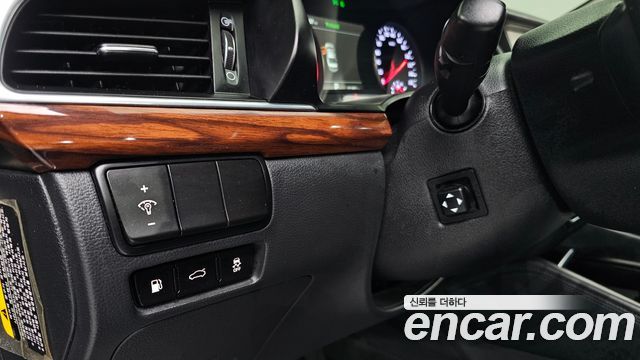 Kia K7 2017 — photo 28