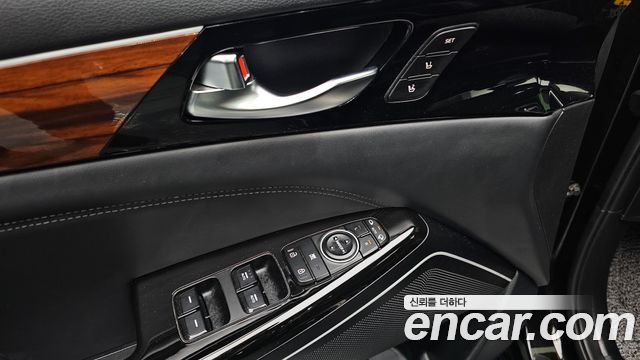 Kia K7 2017 — photo 33