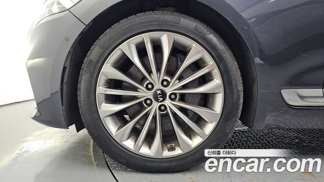 Kia K9 2022 — photo 5