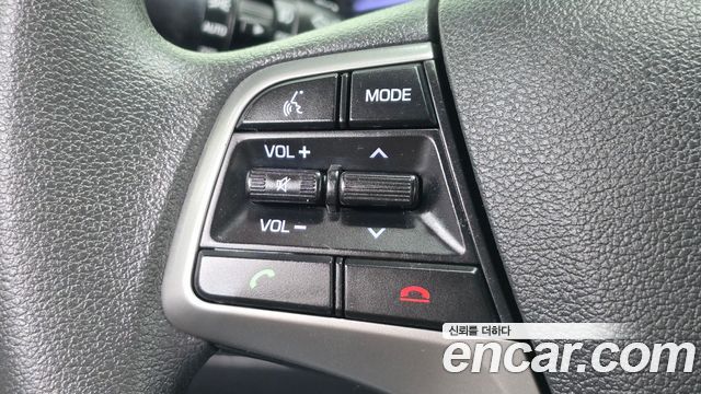 Hyundai AVANTE 2018 — photo 20