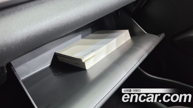 Hyundai AVANTE 2018 — photo 27