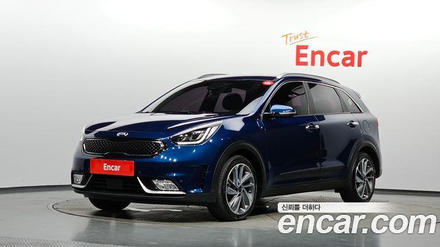 Kia Niro 2018 — photo 1