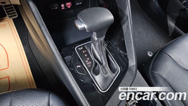 Kia Niro 2018 — photo 12