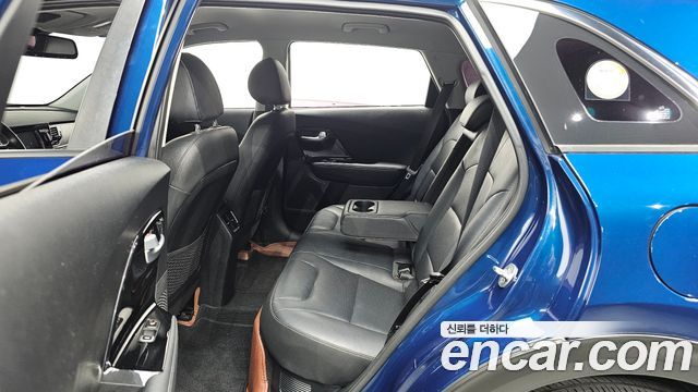 Kia Niro 2018 — photo 18