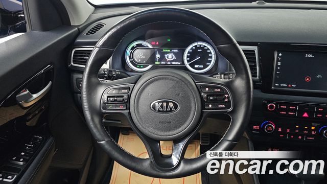 Kia Niro 2018 — photo 20