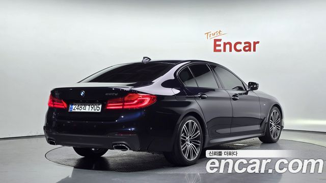 BMW 5-Series 2020 — photo 2