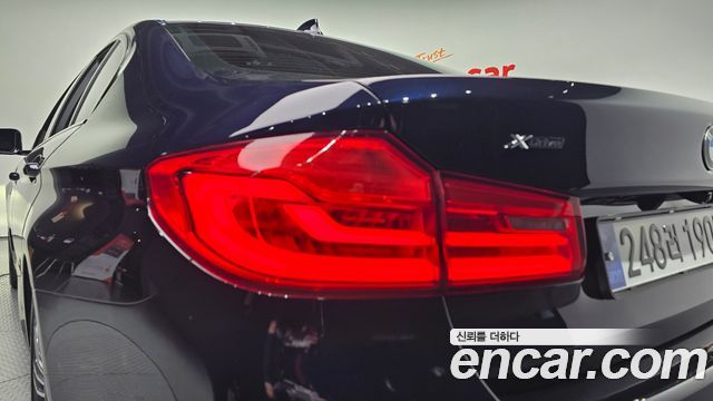 BMW 5-Series 2020 — photo 9