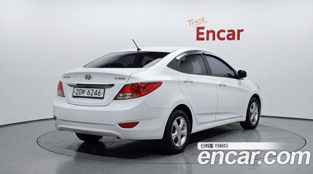 Hyundai Accent 2014 — photo 2