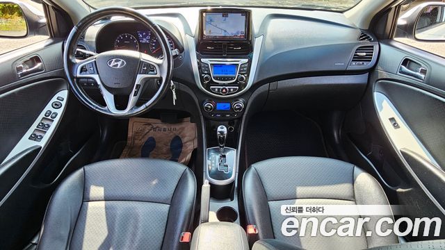 Hyundai Accent 2014 — photo 10