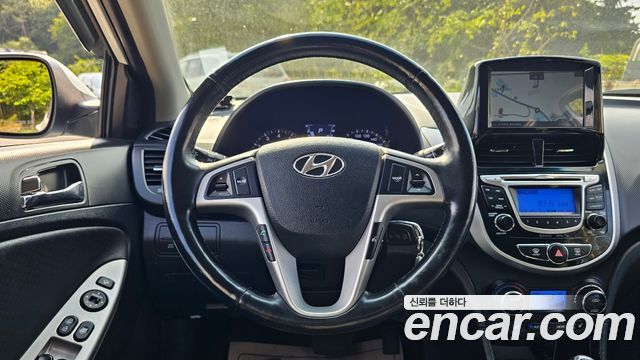 Hyundai Accent 2014 — photo 20