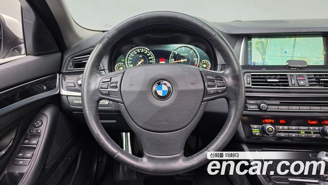 BMW 5-Series 2014 — photo 13