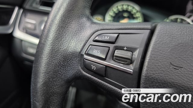 BMW 5-Series 2014 — photo 15