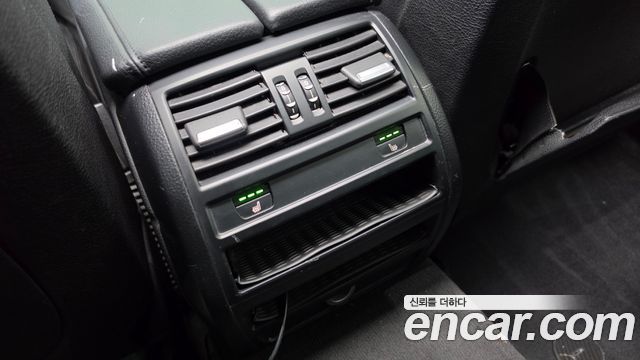 BMW 5-Series 2014 — photo 17