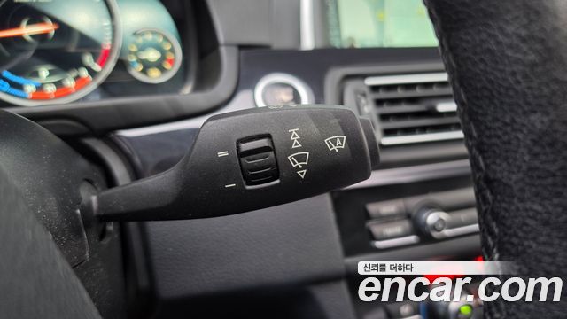 BMW 5-Series 2014 — photo 20