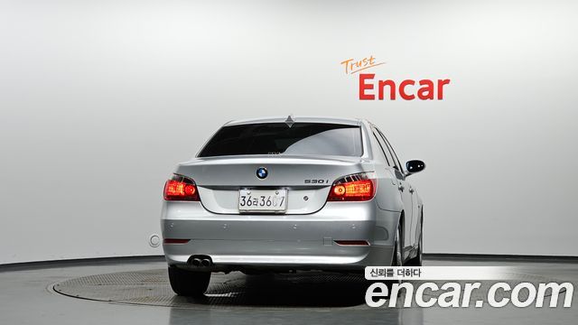 BMW 5-Series 2004 — photo 4