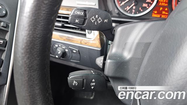 BMW 5-Series 2004 — photo 13