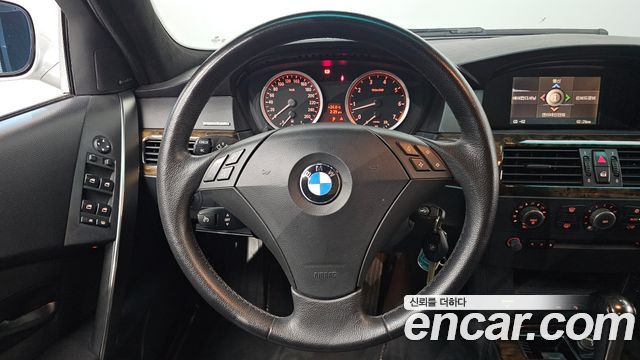 BMW 5-Series 2004 — photo 15