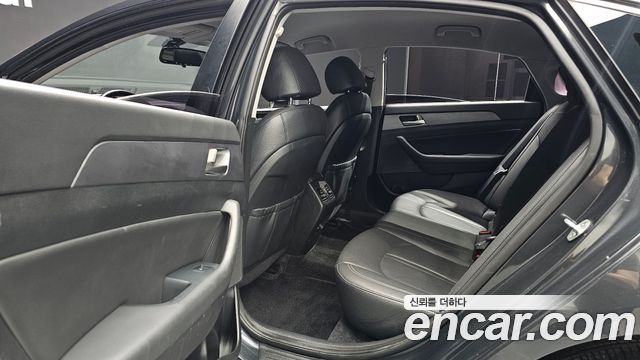 Hyundai Sonata 2019 — photo 12