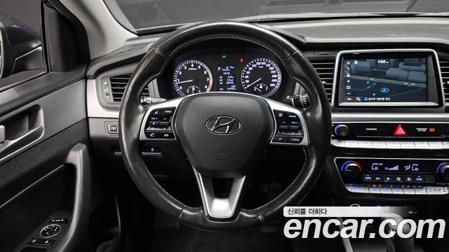 Hyundai Sonata 2019 — photo 13