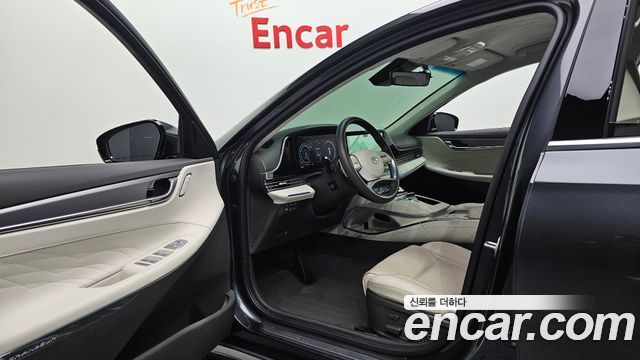 Hyundai Grandeur 2023 — photo 13