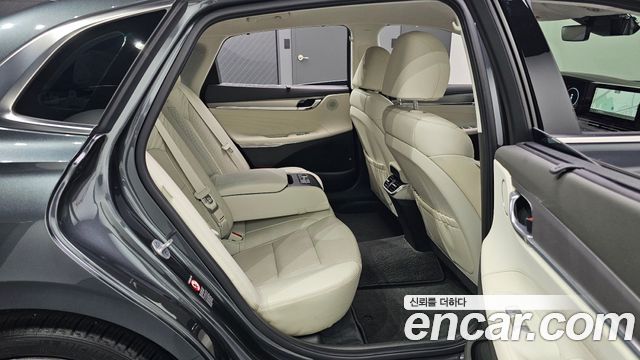 Hyundai Grandeur 2023 — photo 17