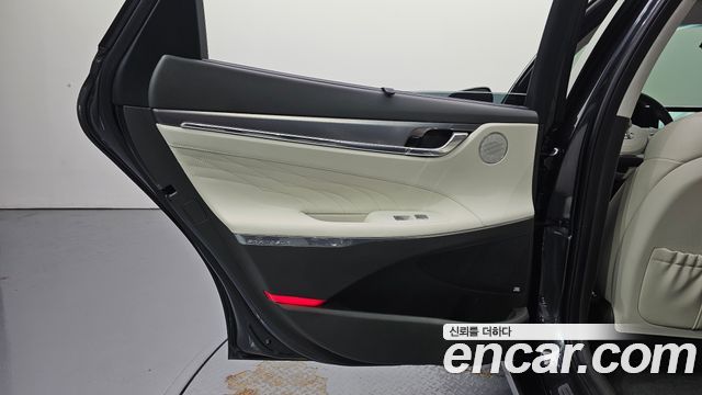 Hyundai Grandeur 2023 — photo 15