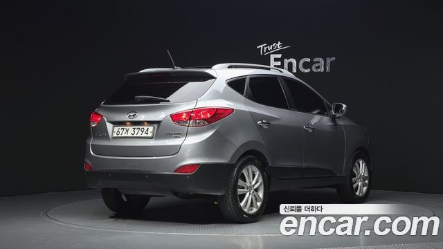 Hyundai Tucson 2010 — photo 2
