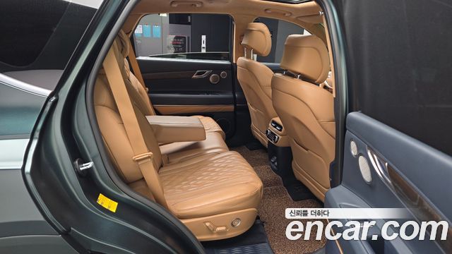 Genesis GV80 2020 — photo 16