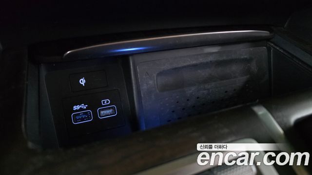 Genesis GV80 2020 — photo 35