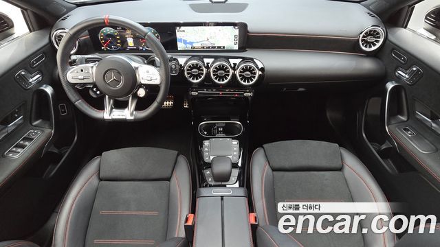 Mercedes-Benz A-Class 2023 — photo 10