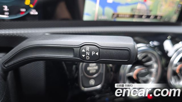 Mercedes-Benz A-Class 2023 — photo 12