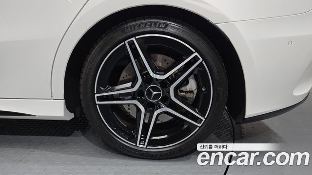 Mercedes-Benz A-Class 2023 — photo 7