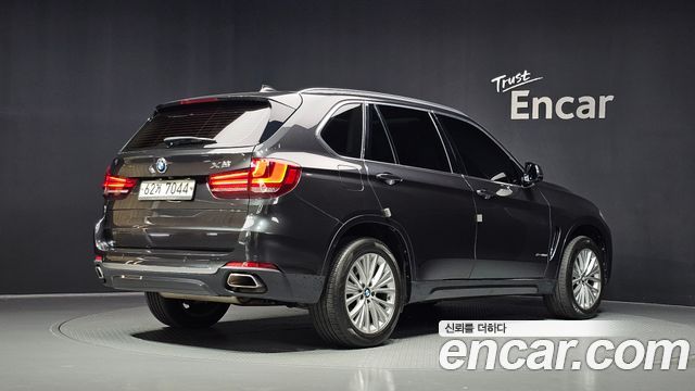 BMW X5 2017 — photo 2