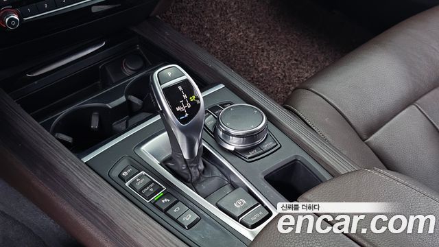 BMW X5 2017 — photo 9