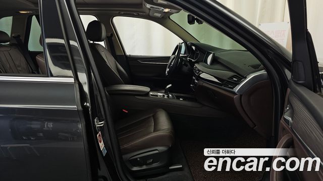 BMW X5 2017 — photo 11