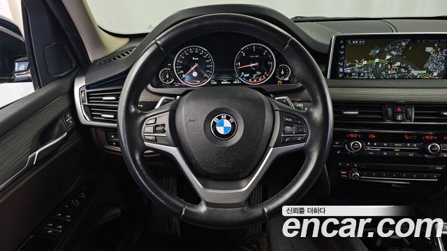 BMW X5 2017 — photo 13
