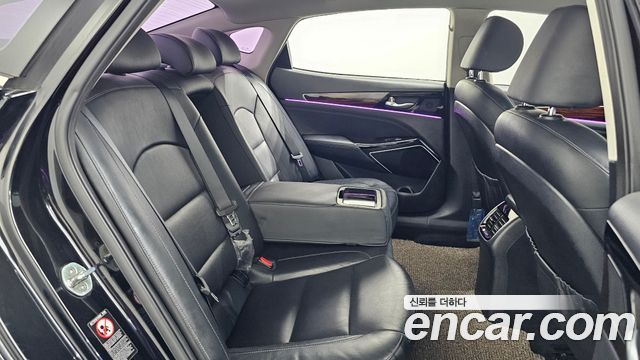 Kia K7 2016 — photo 18